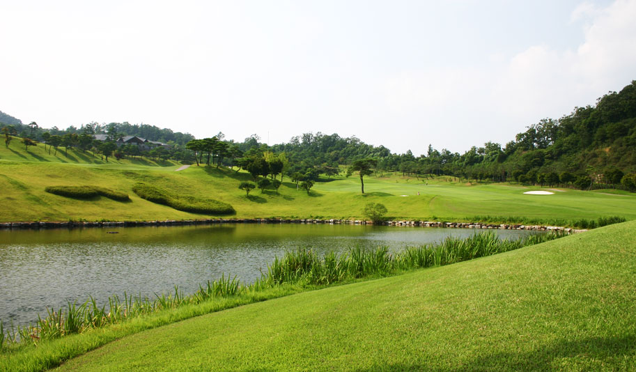 VALLEY 1HOLE 03